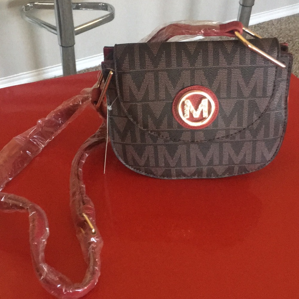 NWT Mia K Farrow crossbody bag brown and red